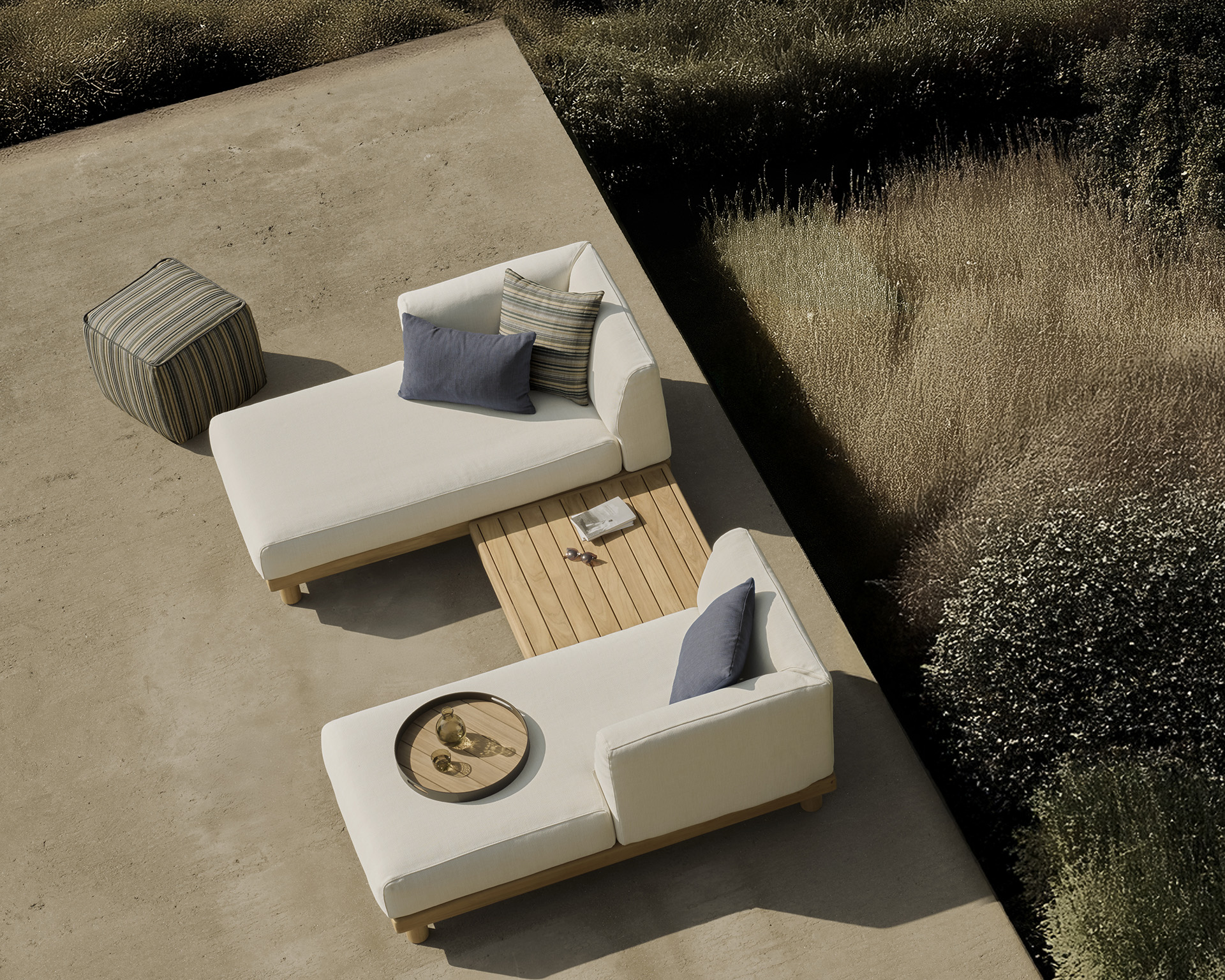 Monocle Daybed