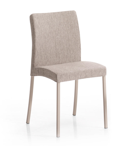 [587/4119] Naomi / Cadira